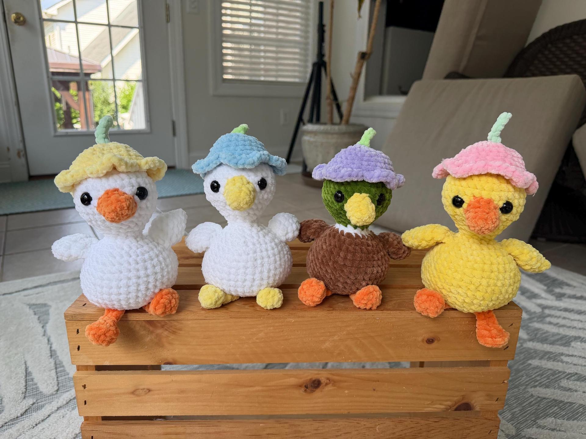 4-in-1 Flower Hat Birds PDF Crochet Pattern thumbnail 2