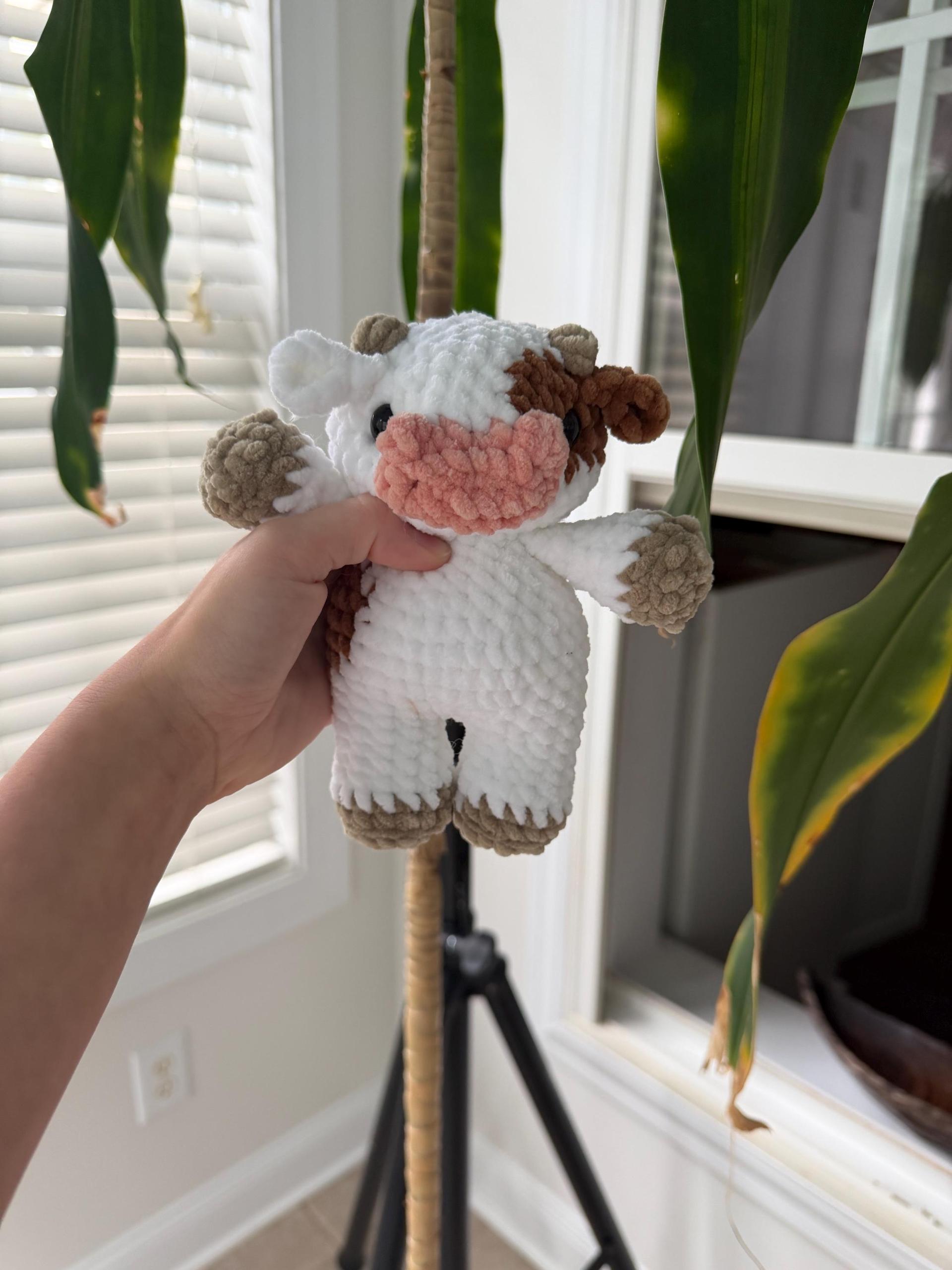 Crocheted Chubby Cow Plushie thumbnail 3