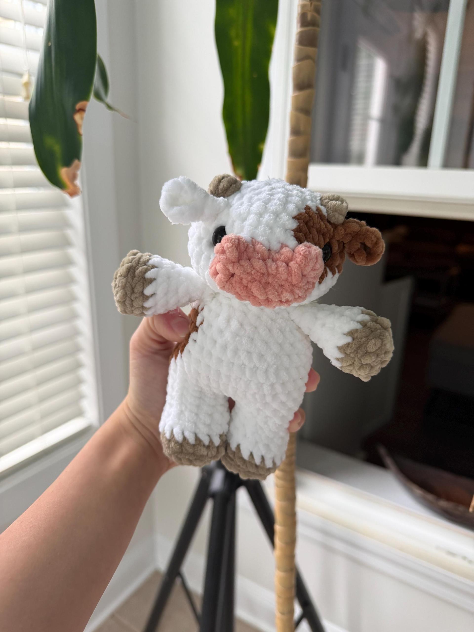 Crocheted Chubby Cow Plushie thumbnail 2