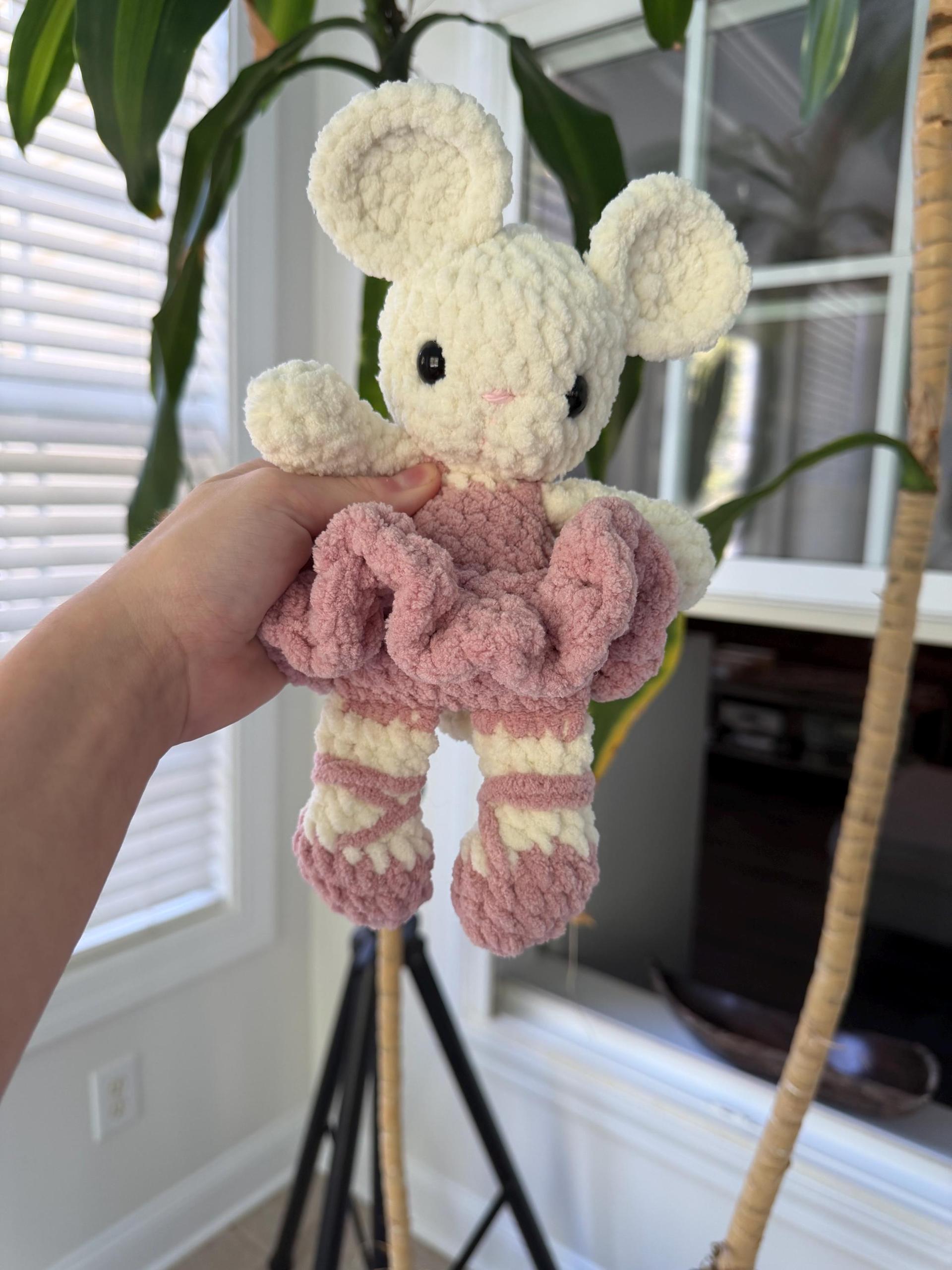 Large Crocheted Ballerina Mouse Doll Plushie thumbnail 3
