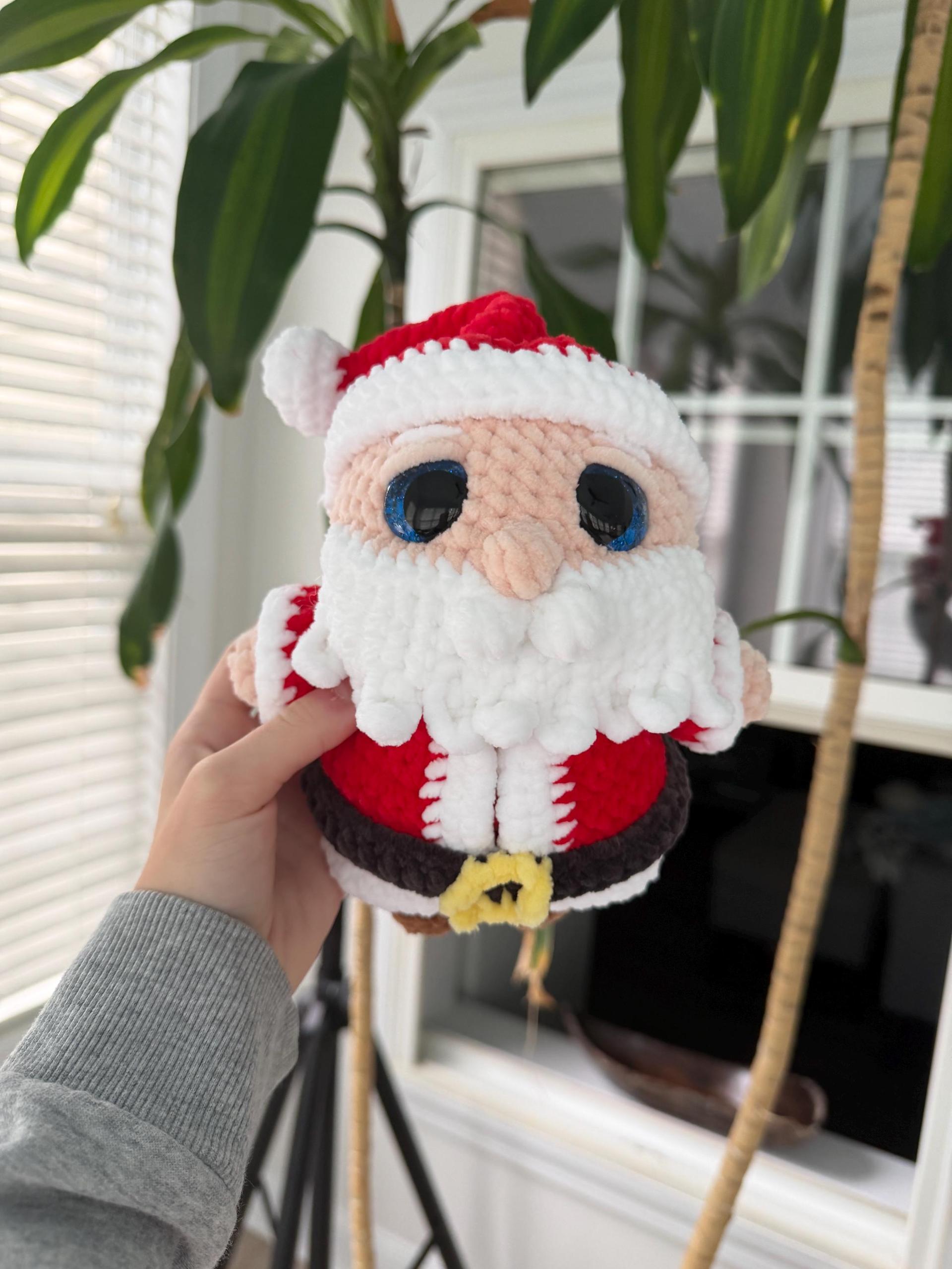 Crocheted Santa Clause Plush With Removable Belt/coat
