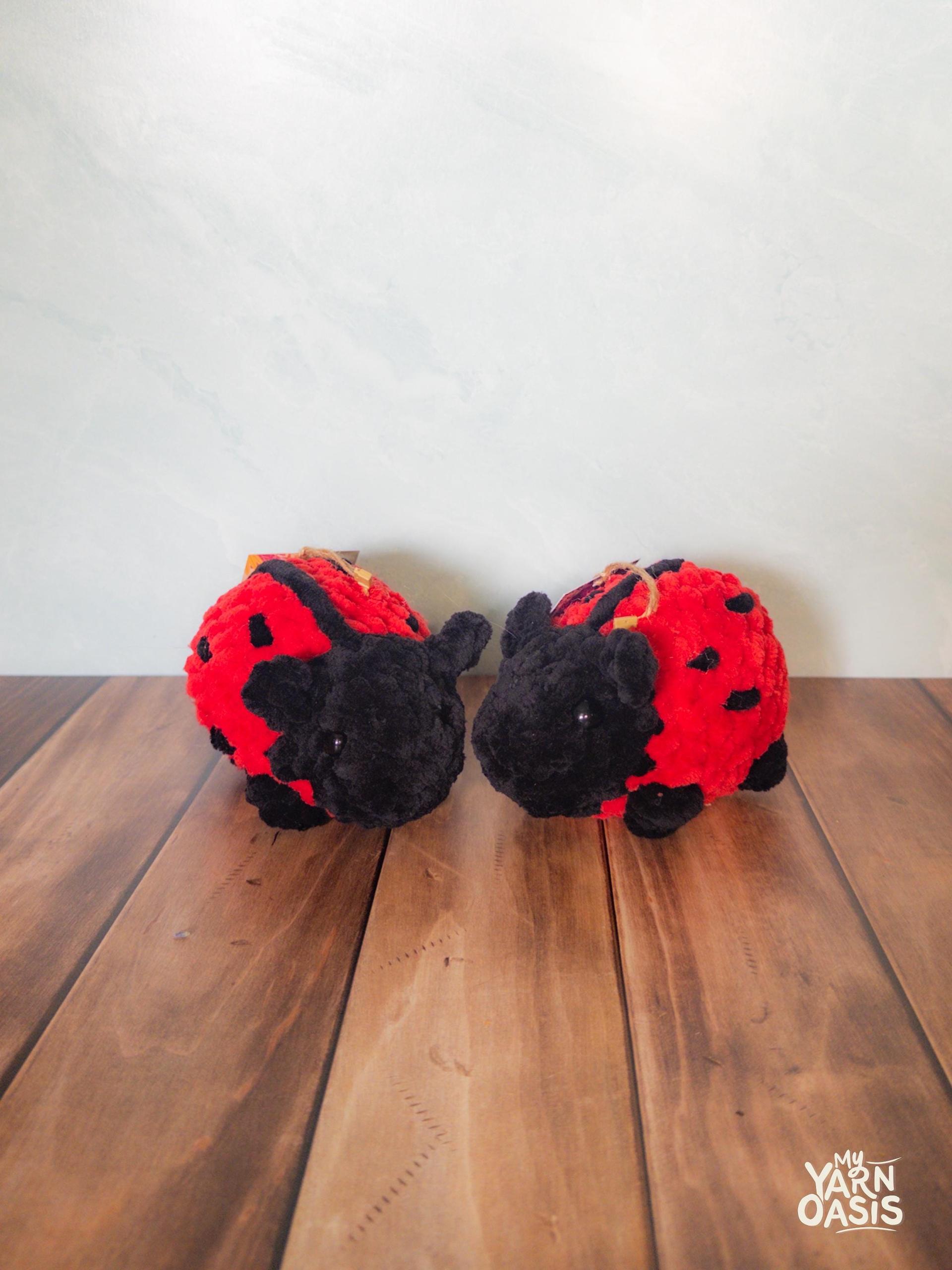 Ladybug Finger Puppet, Plush toy for kids, Imagination play, 100% handmade