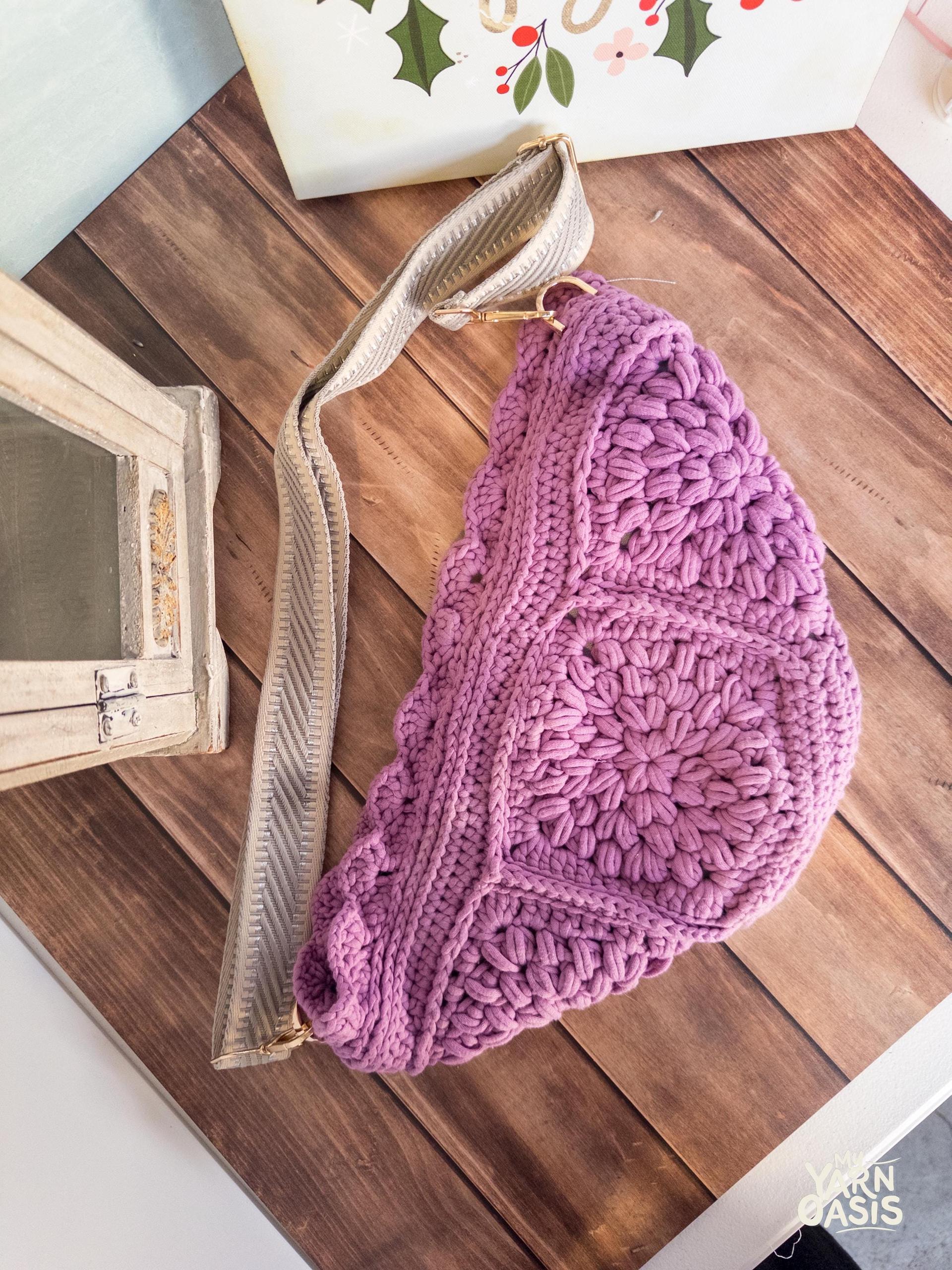 Lilac Crochet Crossbody Bag, fully lined, Strap included. 100% Handmade thumbnail 4