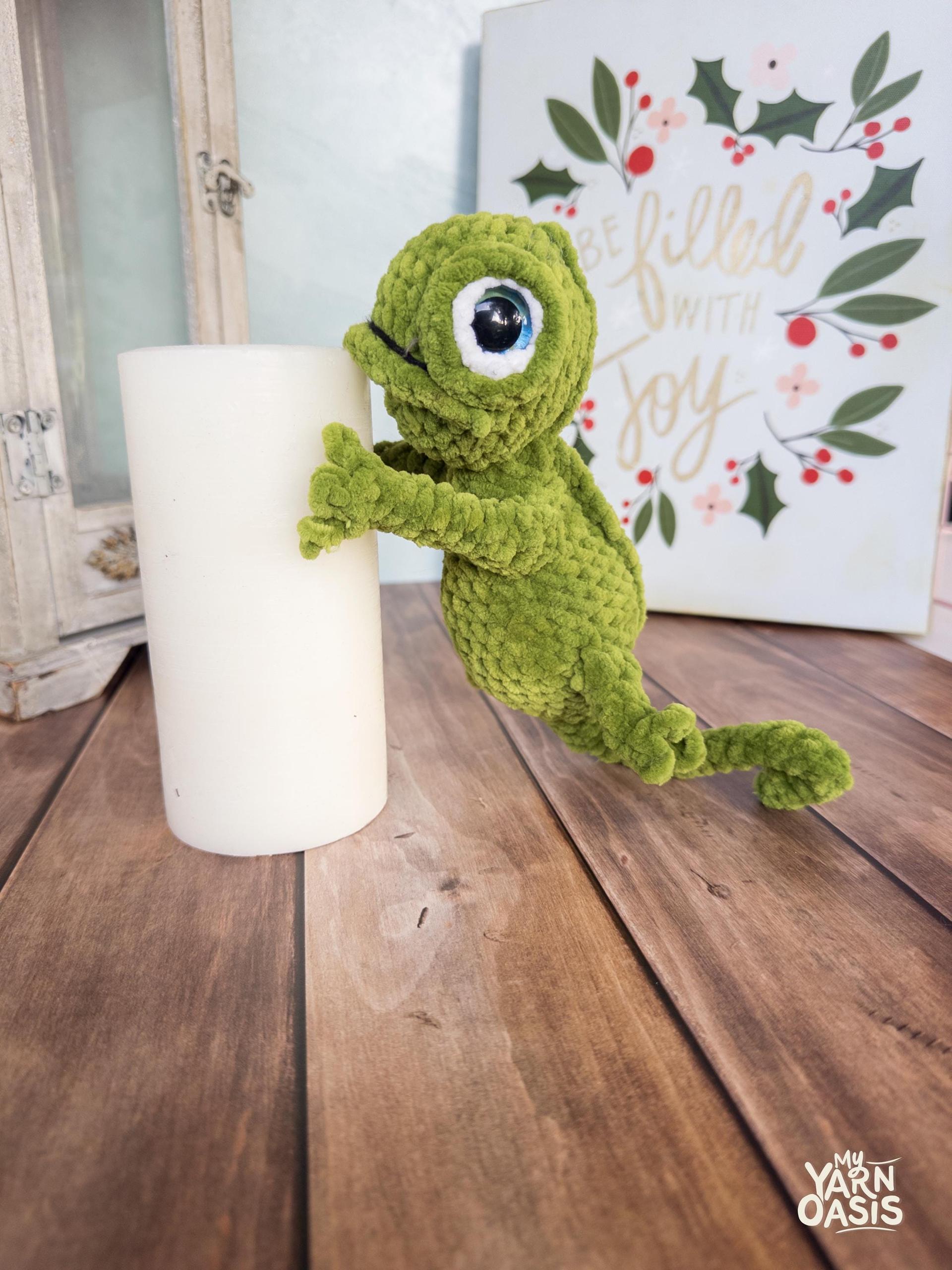 Crochet Cupcake Monster Plush, Handmade Acrylic Yarn Toy thumbnail 3