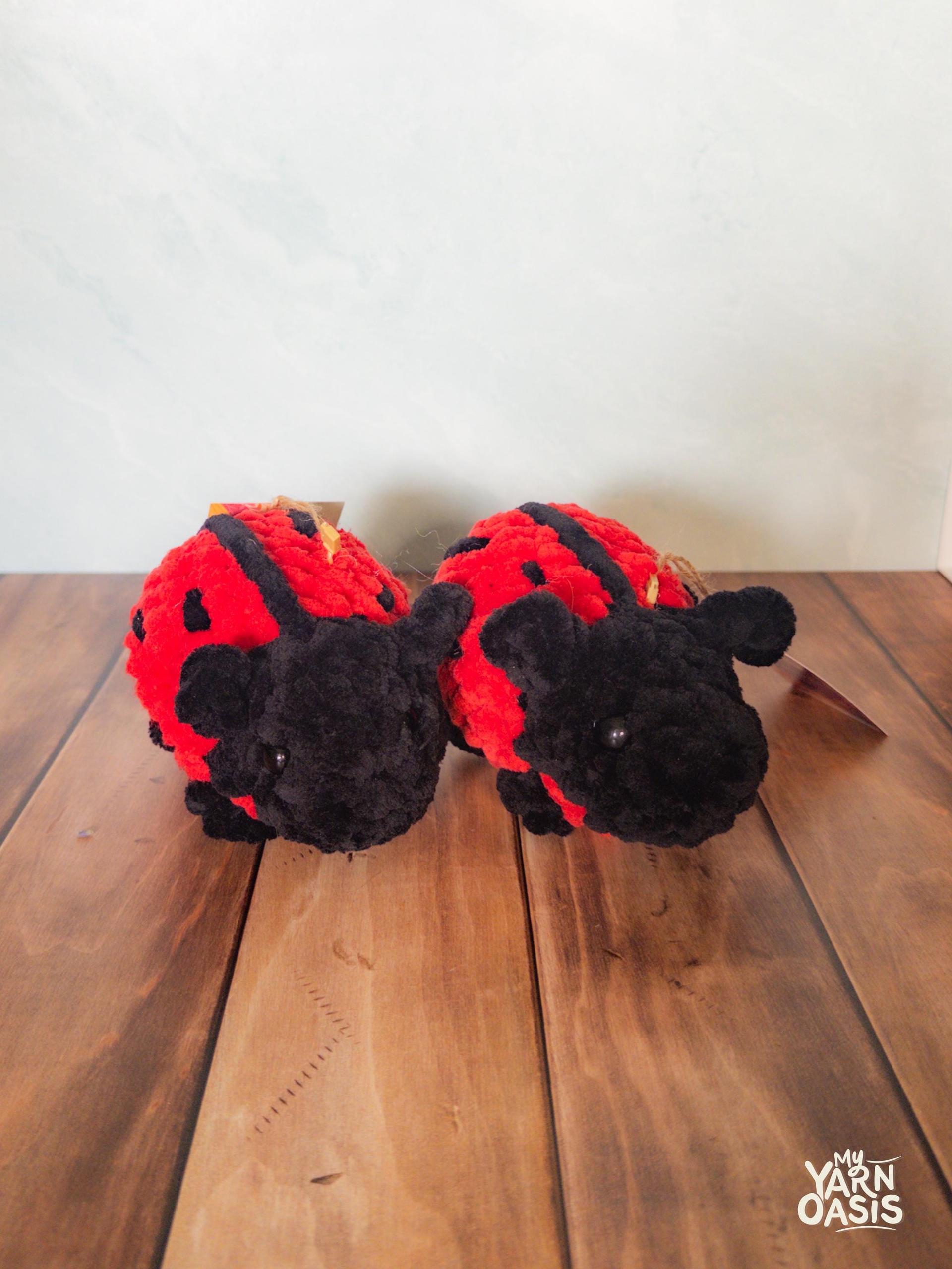 Ladybug Finger Puppet, Plush toy for kids, Imagination play, 100% handmade thumbnail 3