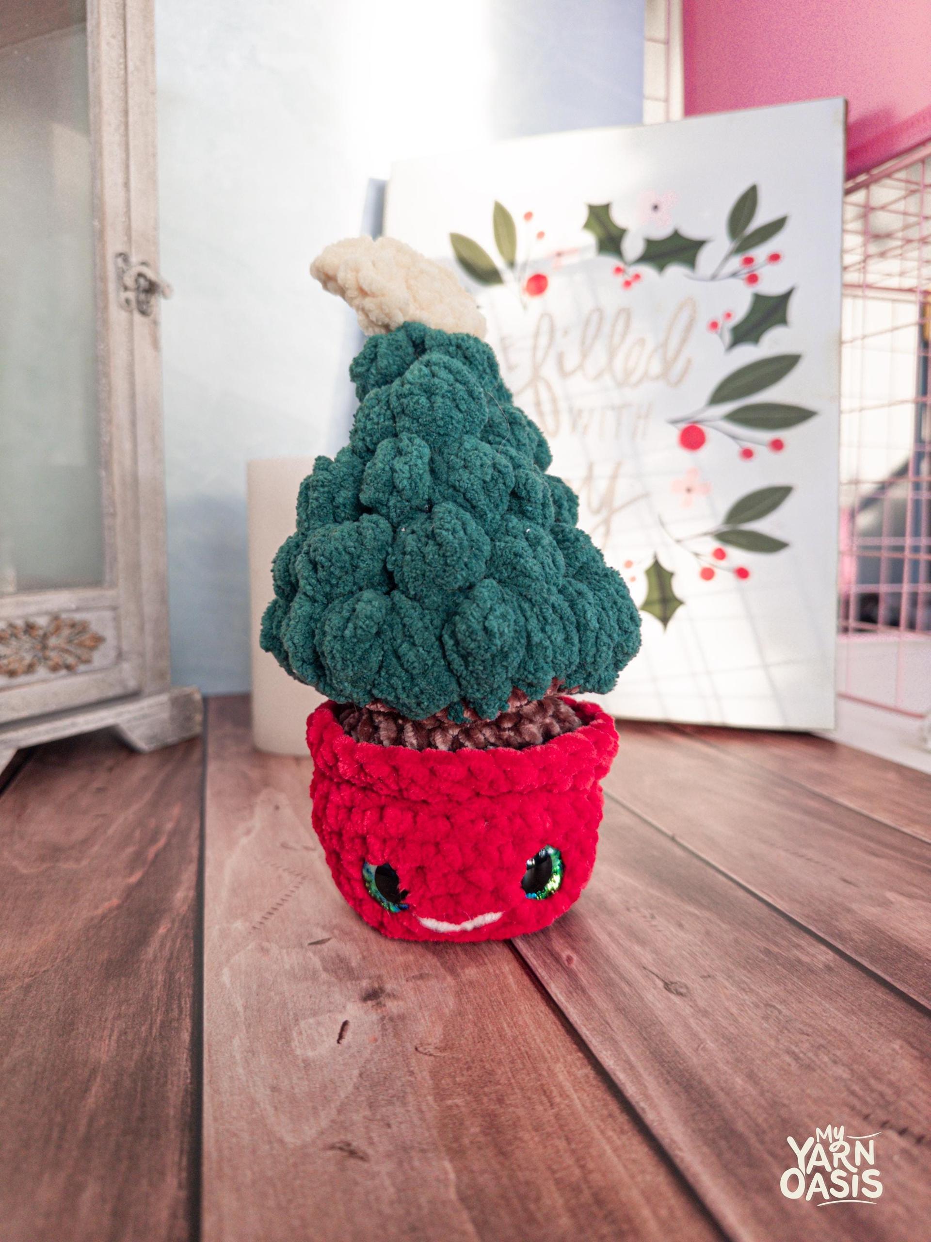Crochet Bobble Christmas Tree, Handmade Kawaii Amigurumi Toy thumbnail 3
