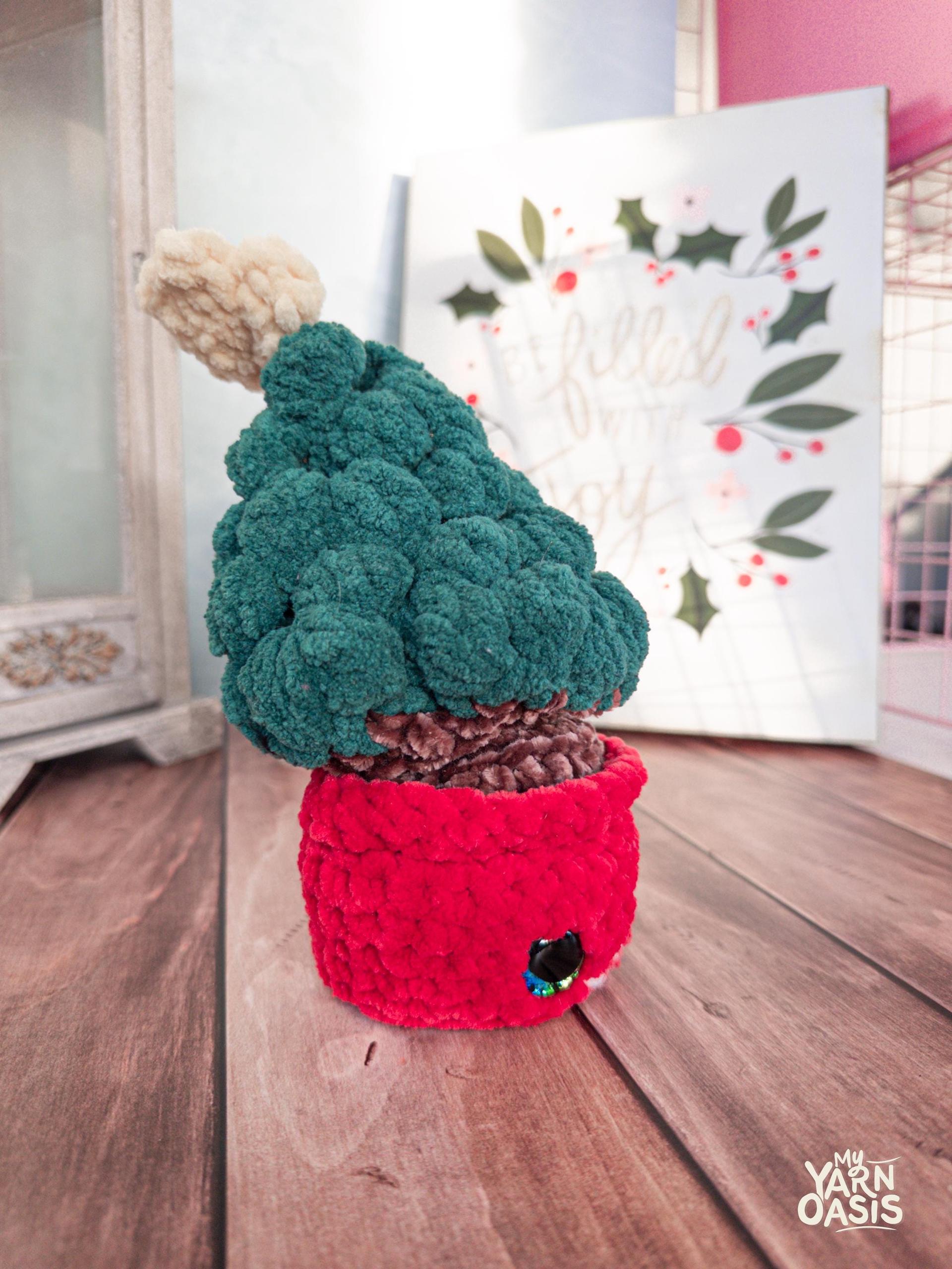 Crochet Bobble Christmas Tree, Handmade Kawaii Amigurumi Toy thumbnail 6