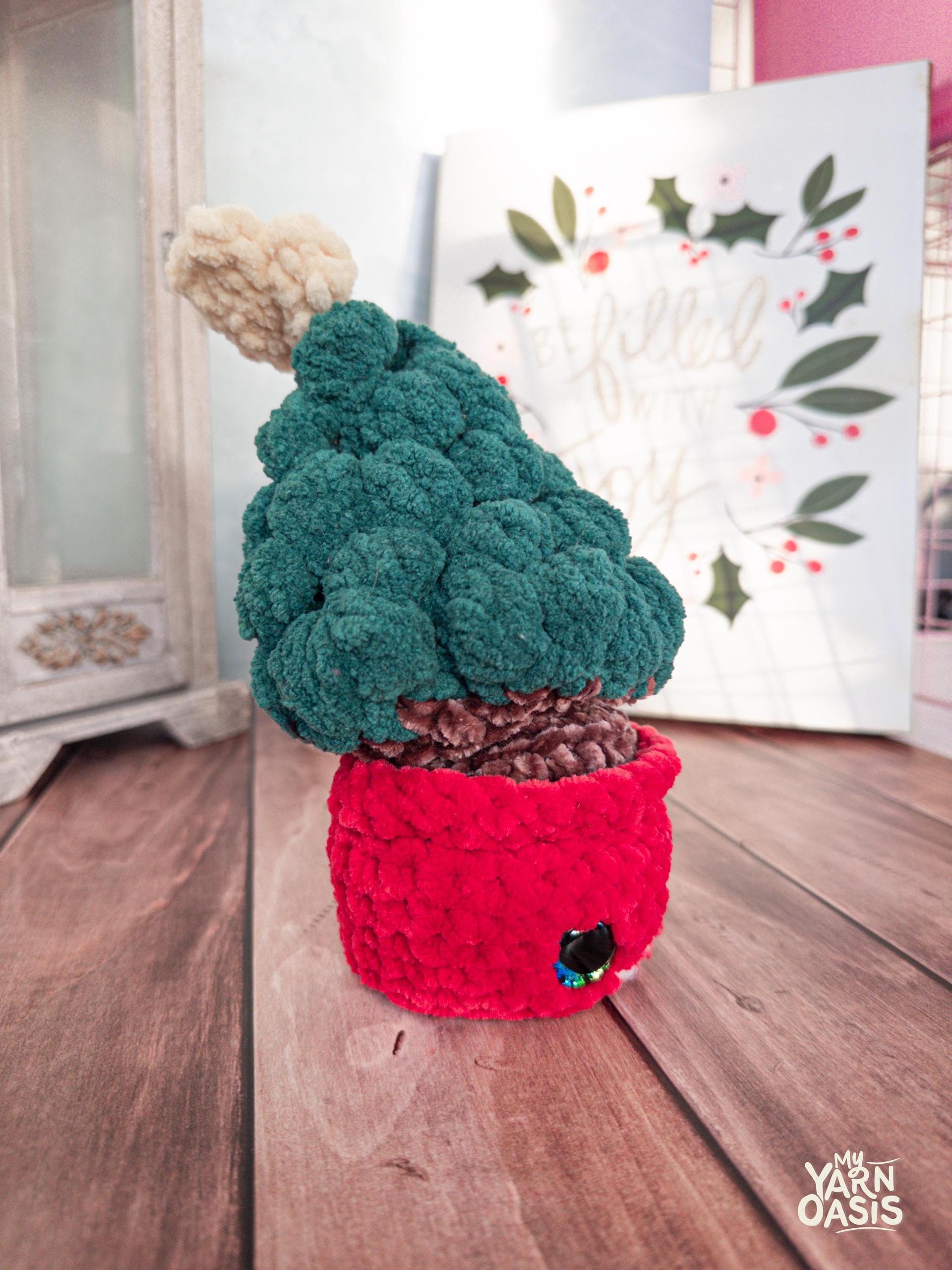 Crochet Bobble Christmas Tree, Handmade Kawaii Amigurumi Toy thumbnail 5