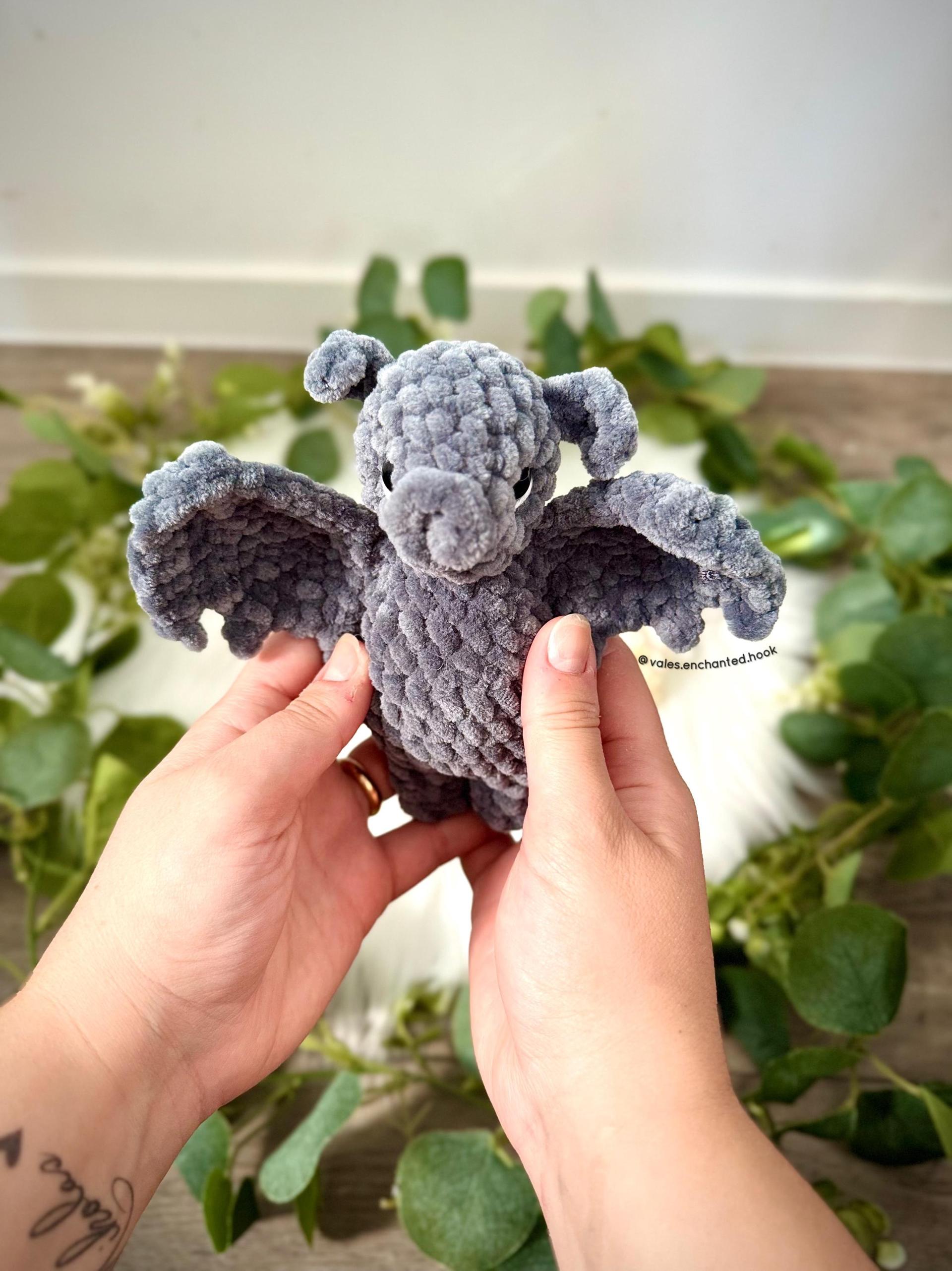 Shadow The Bat-Amigurumi Pattern thumbnail 4