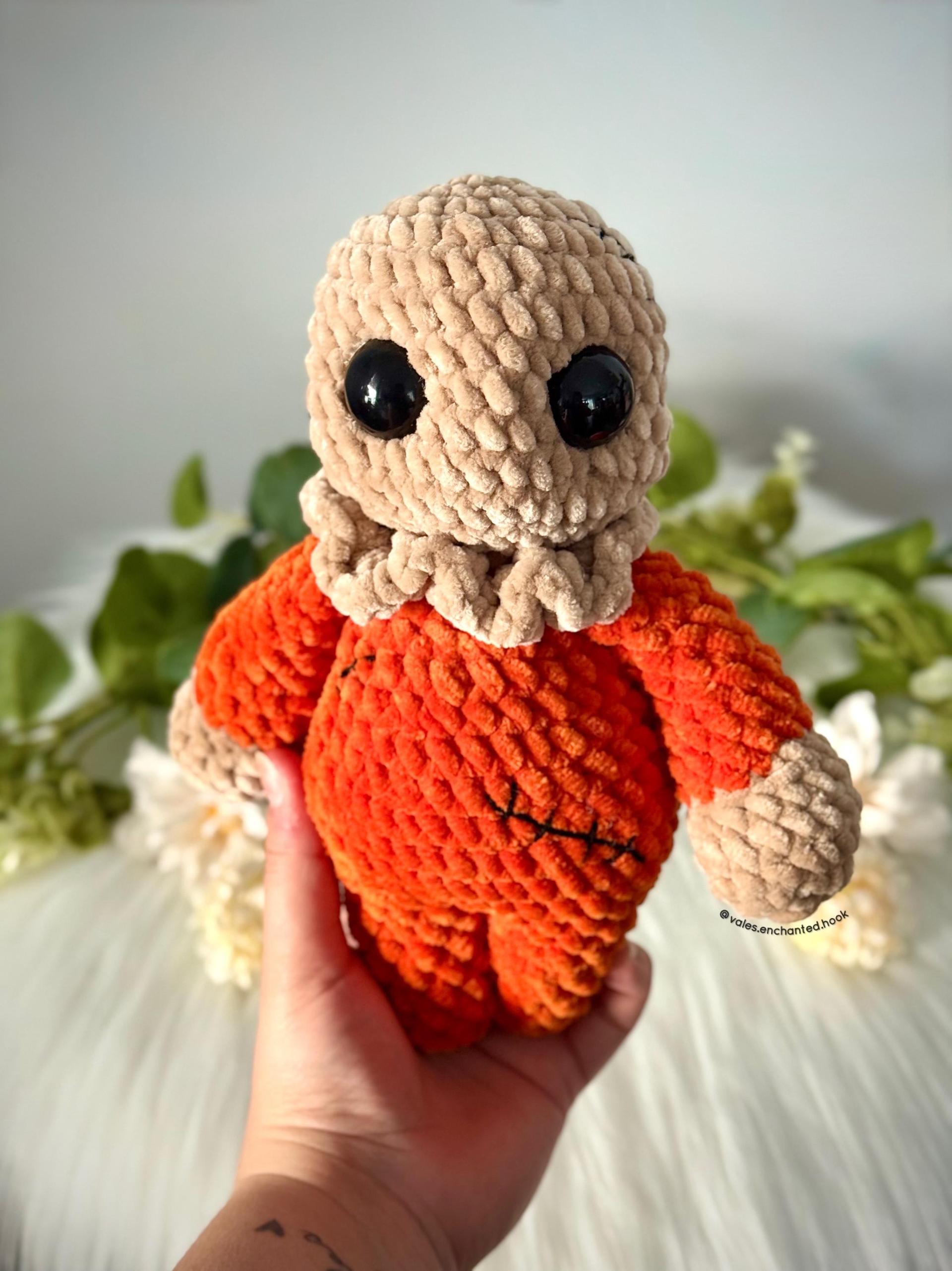 Bogle the Scarecrow-Amigurumi Pattern thumbnail 2