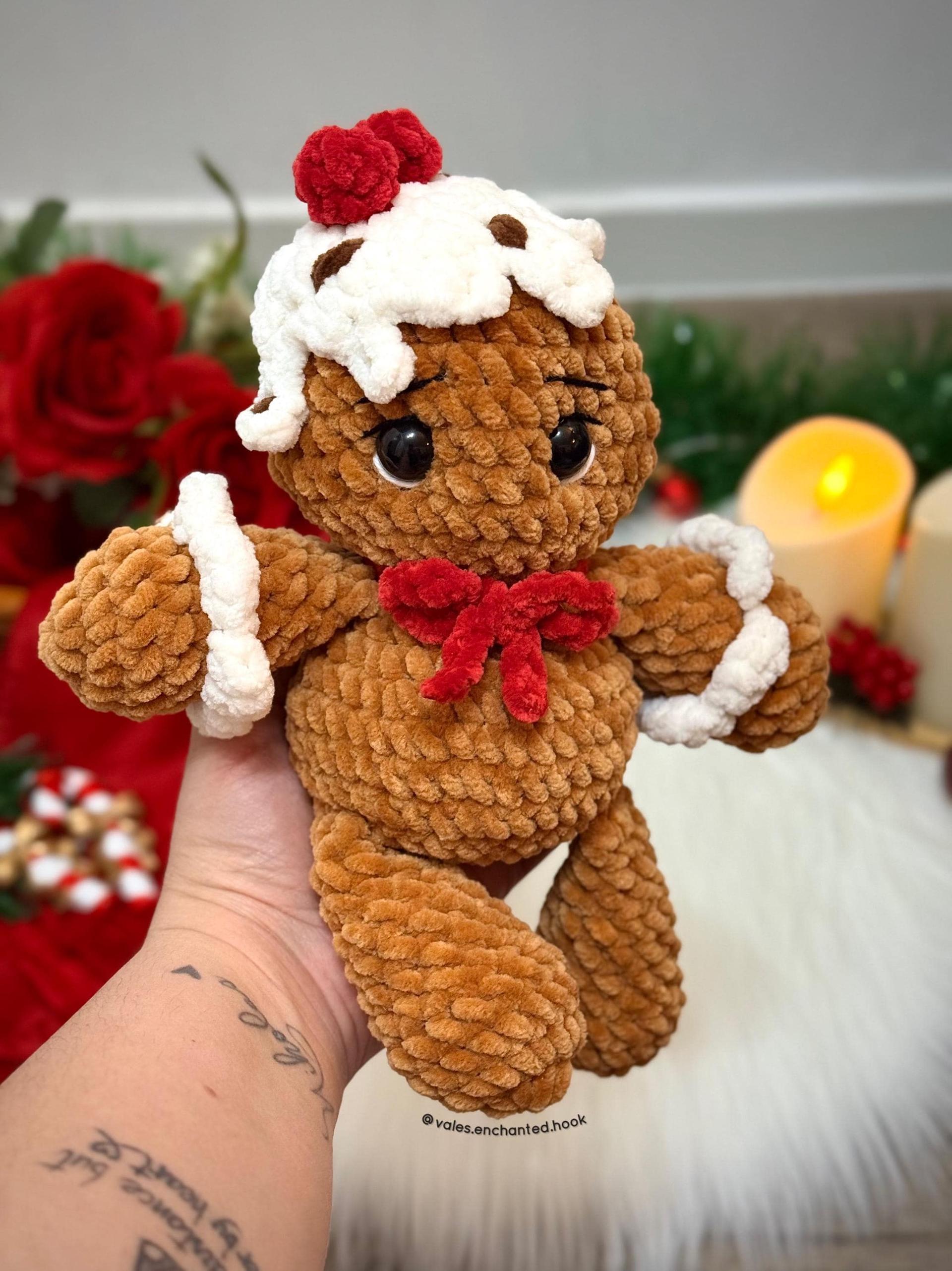 Benny the Gingerbread Man-Amigurumi Pattern thumbnail 2