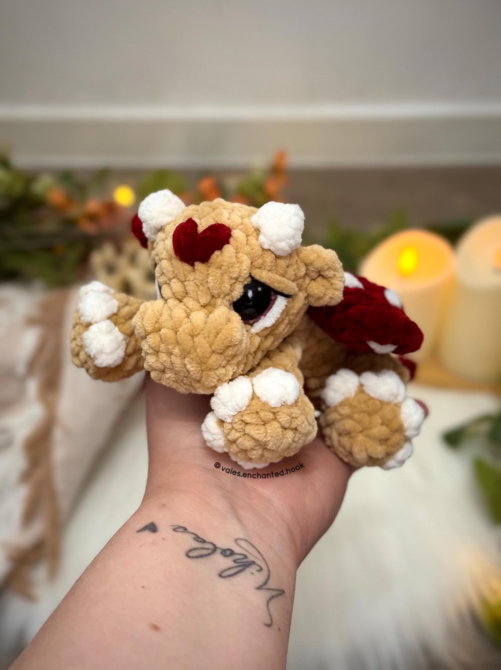 Ember the tiny Valentine’s Dragon-Amigurumi Pattern thumbnail 4