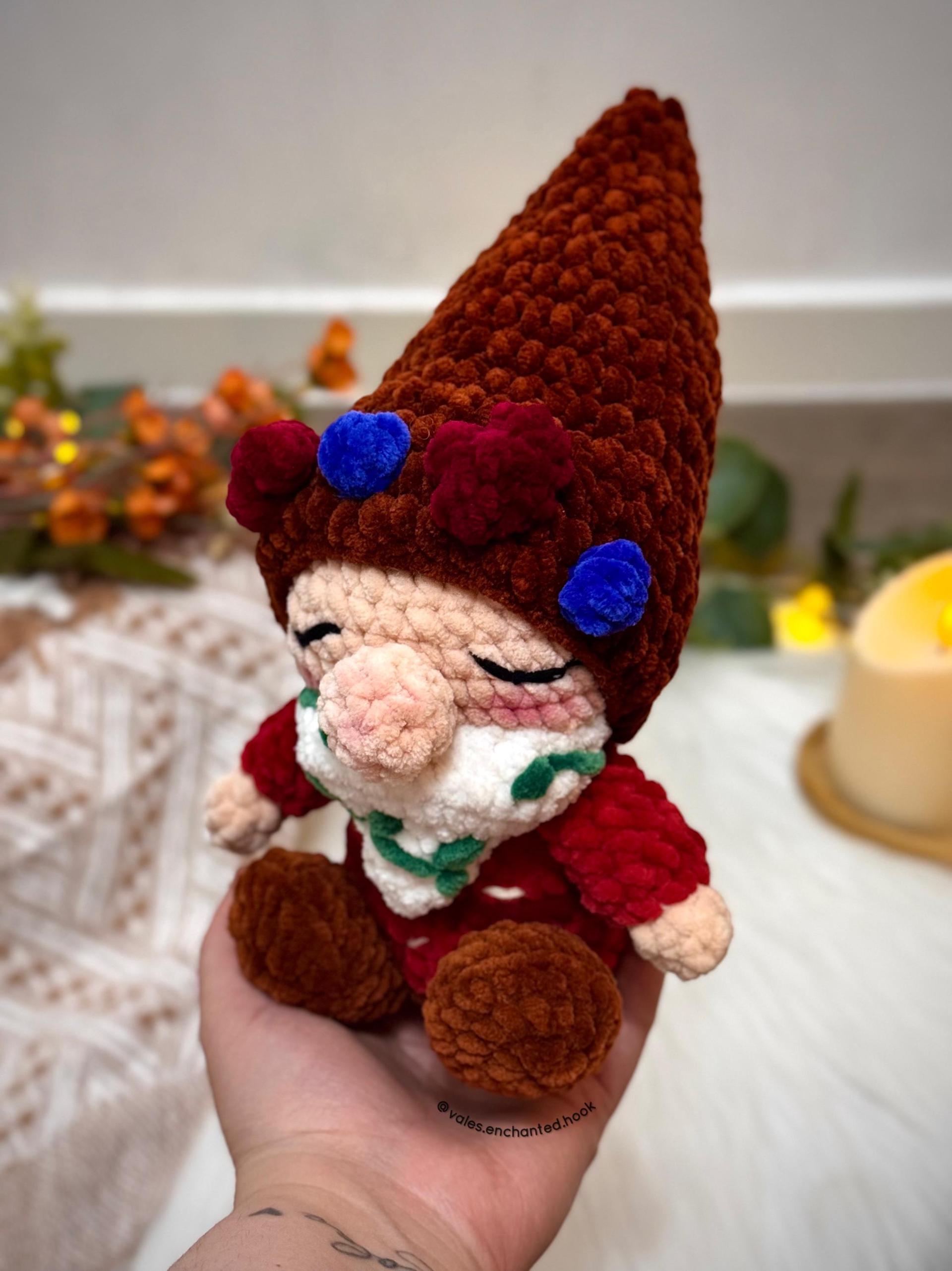 Billy the Fruit Gnome-Amigurumi Pattern thumbnail 2