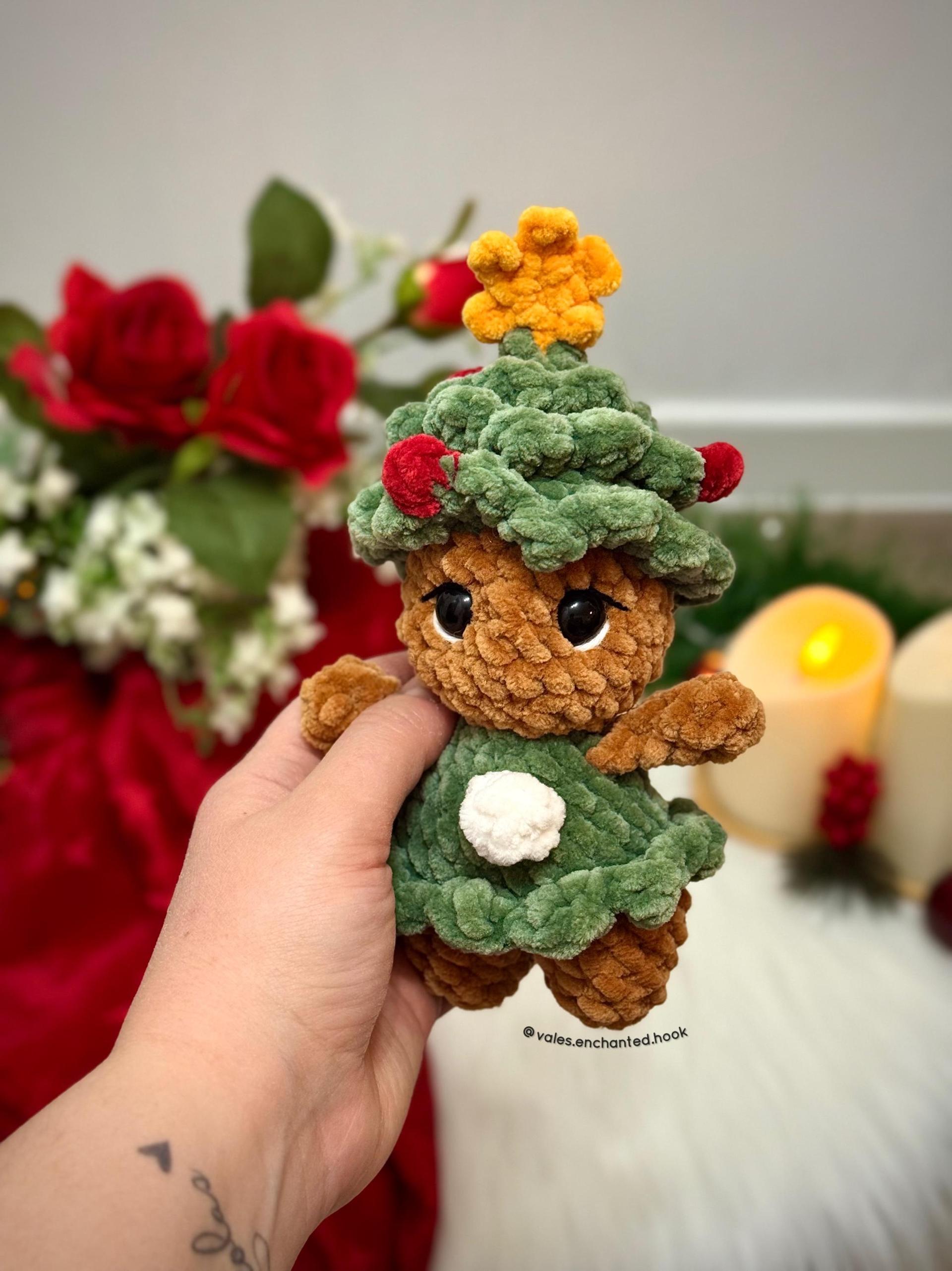 Tracy The Gingerbread Girl-Amigurumi Pattern thumbnail 2