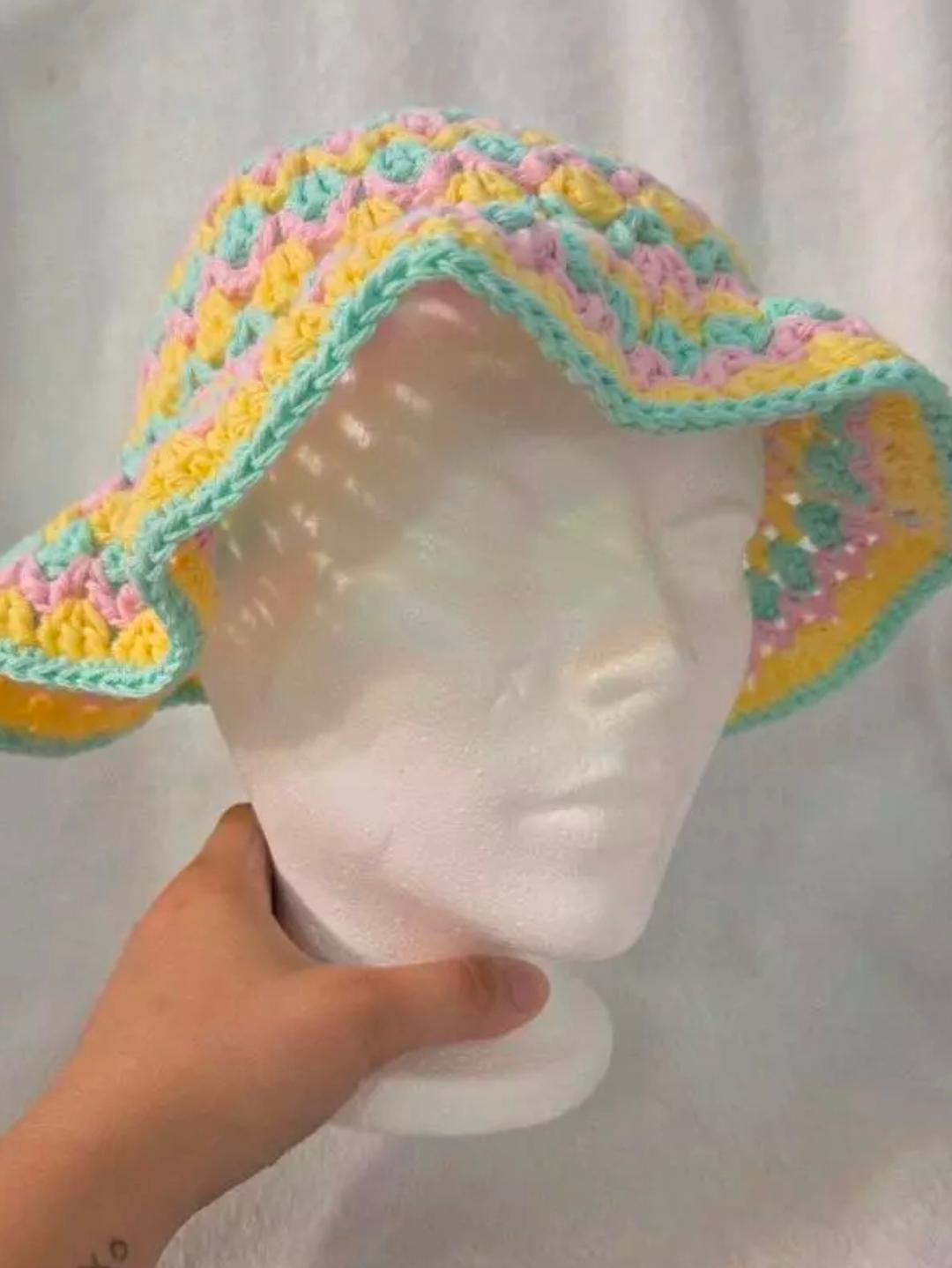 3 Shades Bucket Hat