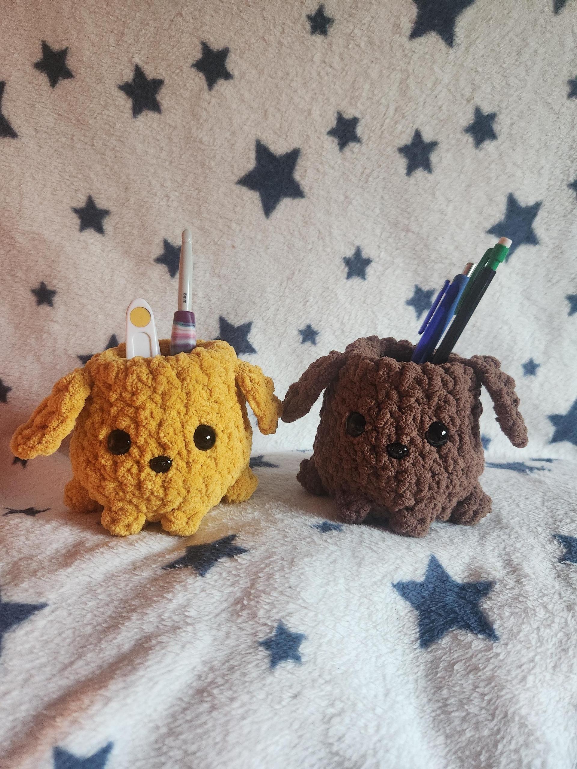 Crocheted Desk Buddies: Cute Storage for Desks! thumbnail 3