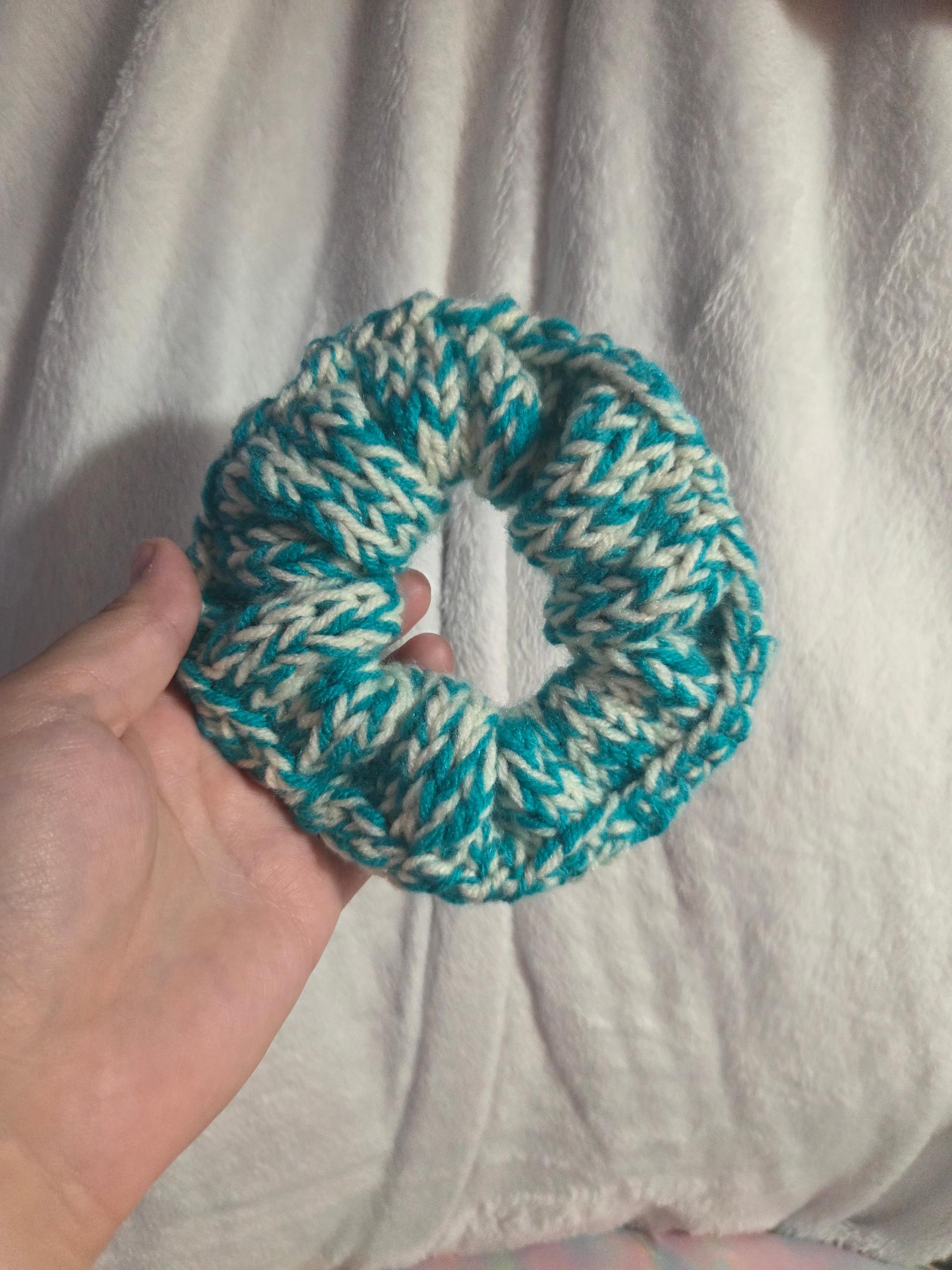 Knitted Scrunchie