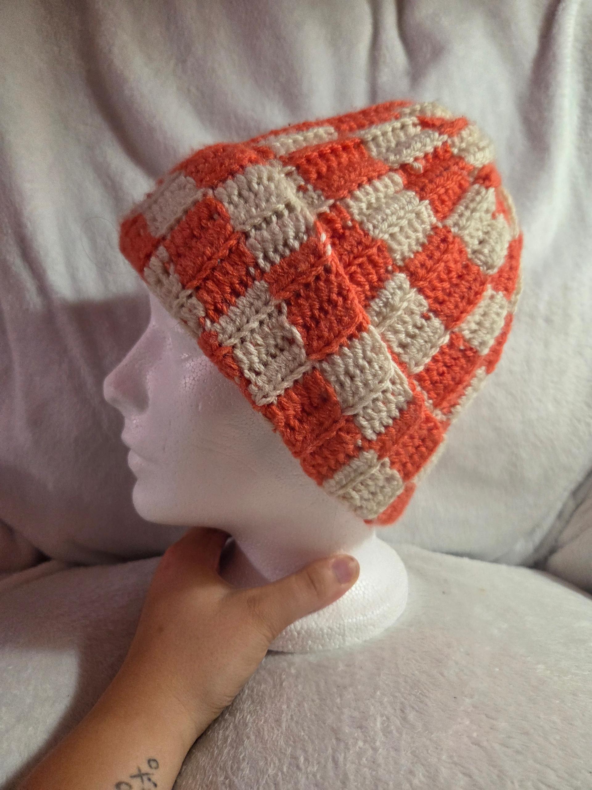 Ribbed Beanie - Adult thumbnail 4