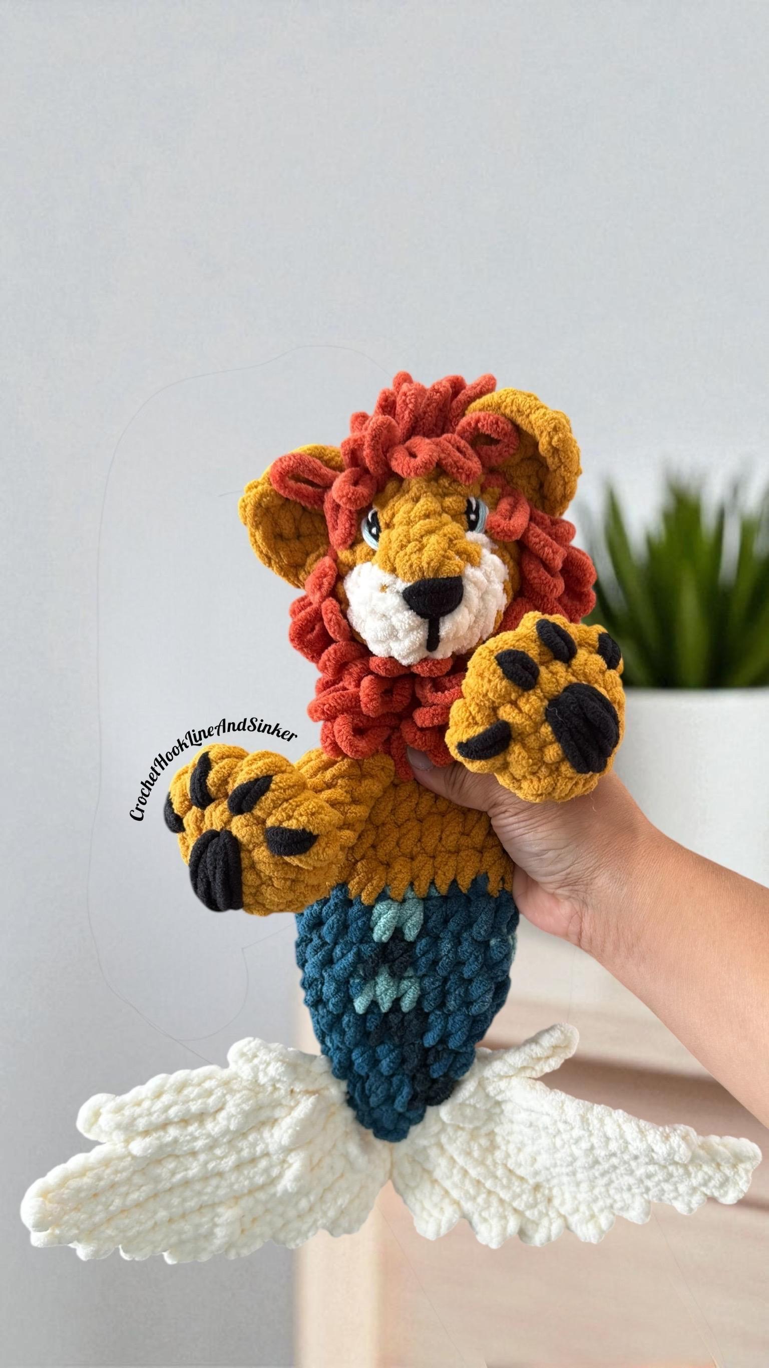 Leander the Merlion Snuggler Crochet Pattern thumbnail 8
