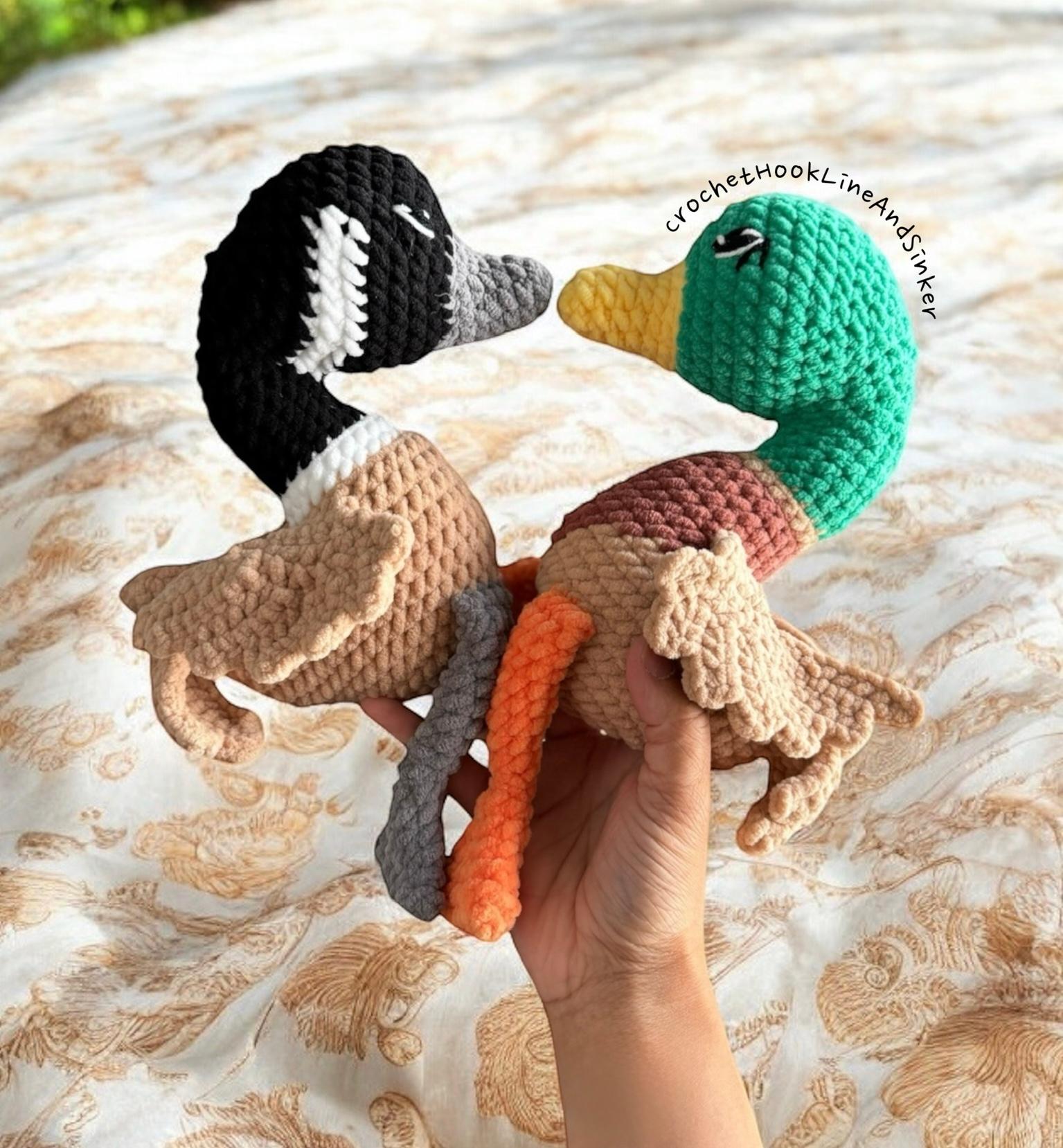 Mal the Duck/Goose Crochet Pattern thumbnail 3