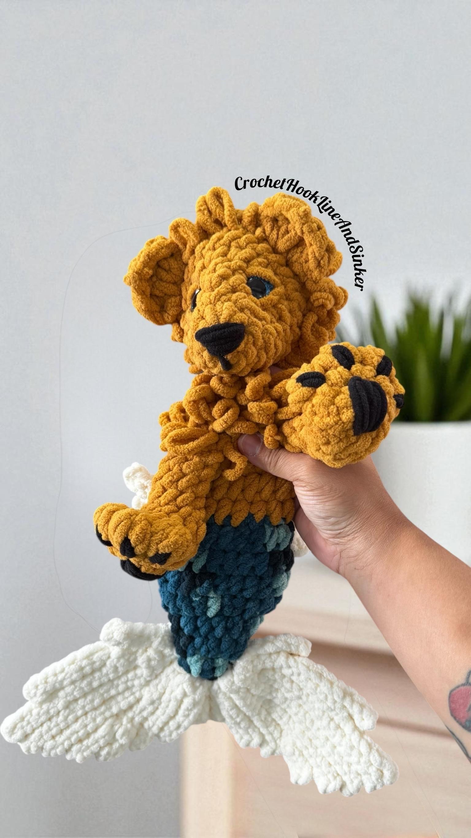 Leander the Merlion Snuggler Crochet Pattern thumbnail 5