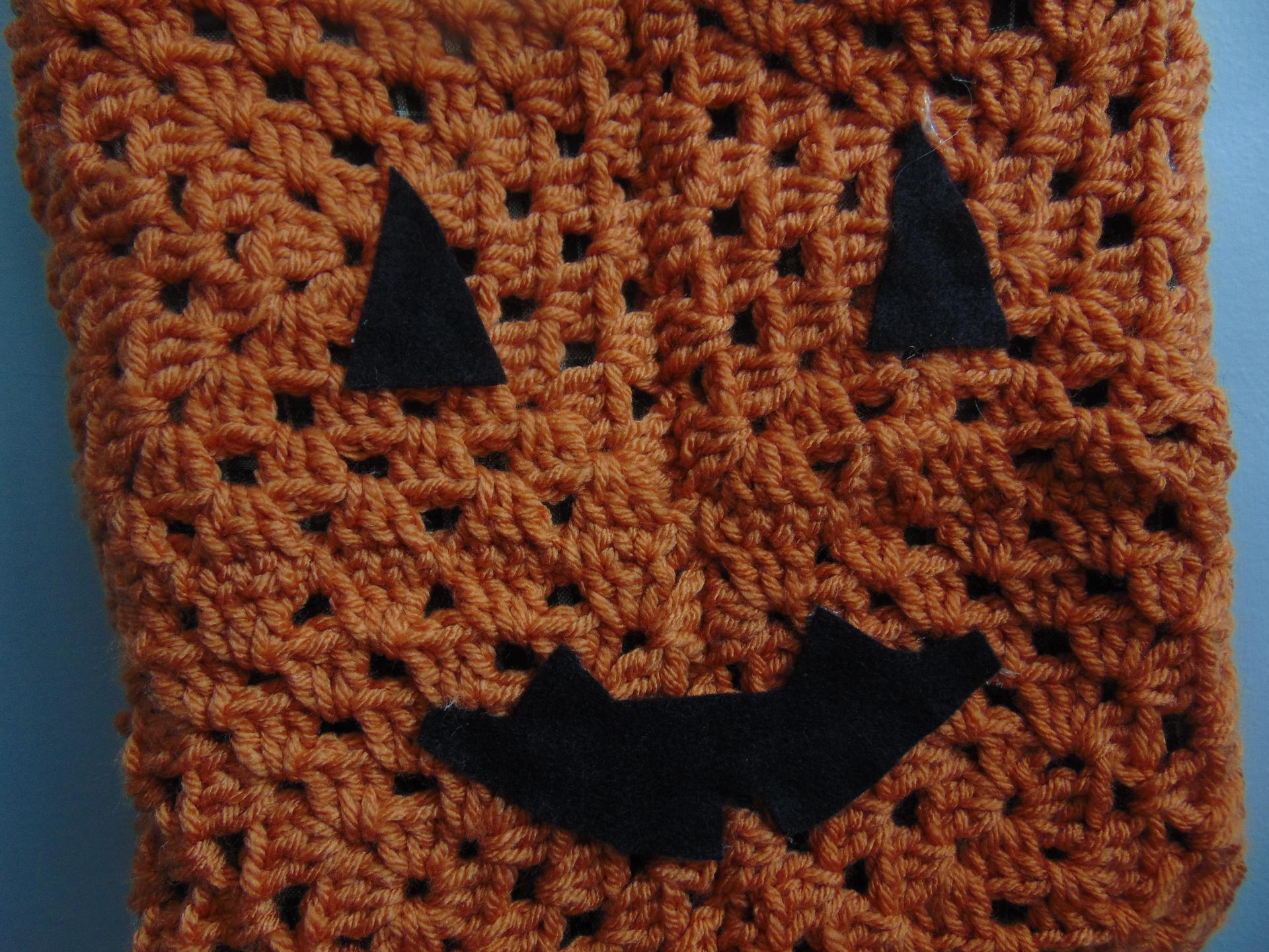 Jack O Lantern granny square tote bag thumbnail 3